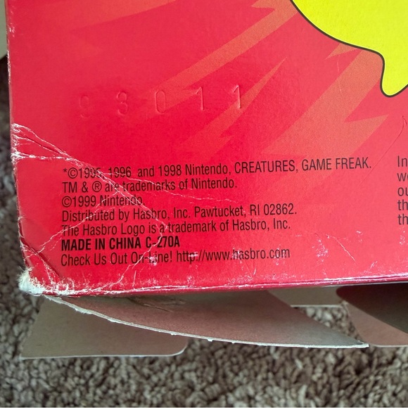 Pokemon Electronic "I Choose You Pikachu!" Plushie 1999 Nintendo Hasbro - Picture 7 of 7